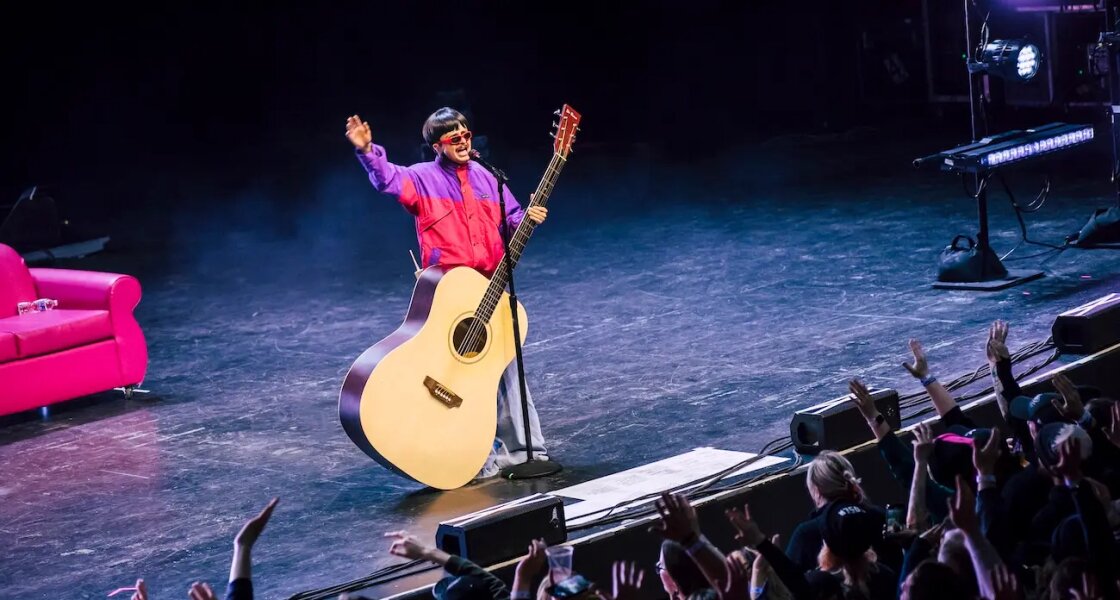 Oliver Tree บัตร