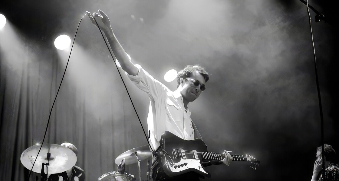 The Vaccines Miðar