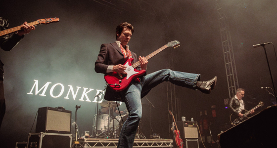 Antarctic Monkeys แสดงสดที่ O2 Academy Islington ในลอนดอน