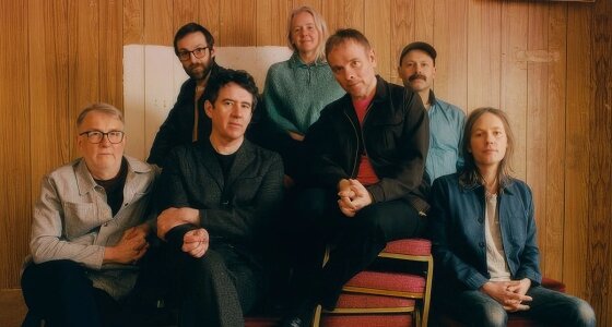 Belle and Sebastian esiintymässä Fortitude Music Hallissa Brisbanessa