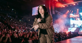 Billie Eilish bei ihrem Live-Auftritt in der ZAG Arena in Hannover