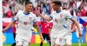 Prag Letná Stadyumu'nda Çekya ve Cebelitarık arasındaki futbol maçı