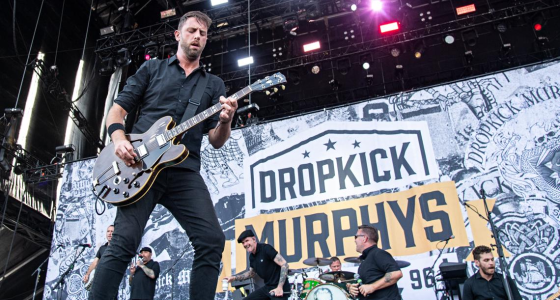 Dropkick Murphys optræder live på O2 Academy Edinburgh i Edinburgh