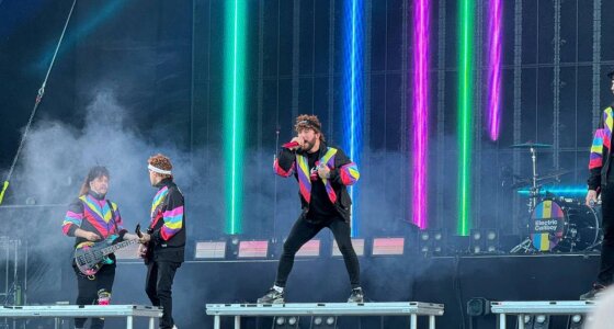 Electric Callboy esinemas live-kontserdil Riverstage'il Brisbane'is
