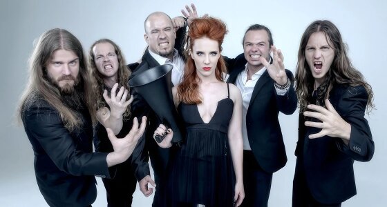 Grup musik Epica tampil secara langsung di Royal Albert Hall di London