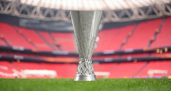Atmosfera della finale di Europa League al Tüpraş Stadium di Istanbul