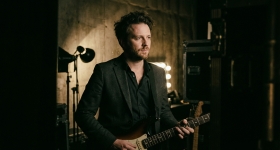 Ο Evgeny Grinko ερμηνεύει ζωντανά στο Zorlu Center Performans Sanatları Merkezi στην Κωνσταντινούπολη