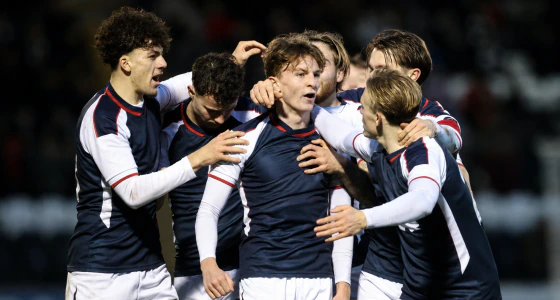 ფეხბურთის მატჩი Falkirk FC-სა და Rangers FC-ს შორის ფოლკირკის ფოლკირკ პარკის სტადიონზე