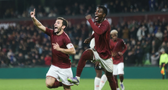 การแข่งขันฟุตบอลระหว่าง FC Metz กับ RC Lens ที่สนาม Stade Saint Symphorien ในเมือง Metz
