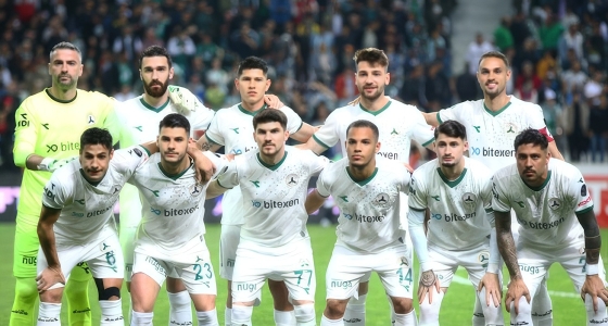 Ndeshje futbolli mes Giresunspor dhe Hatayspor në stadiumin Giresun Çotanak në Giresun