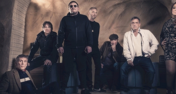 Happy Mondays en concert sur la scène du Razzmatazz à Barcelone