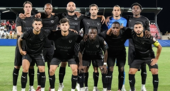 Ndeshje futbolli mes Hatayspor dhe Trabzonspor në stadiumin Mersin Stadyumu në Mersin