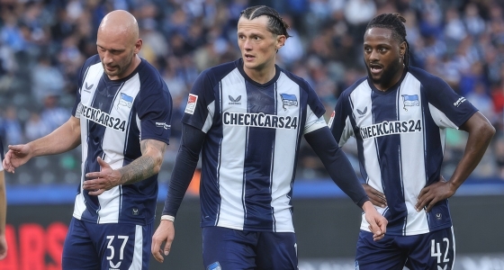 การแข่งขันฟุตบอล DFB Pokal ระหว่าง Hertha BSC กับ 1. FC Kaiserslautern ที่สนาม Olympiastadion ในกรุงเบอร์ลิน