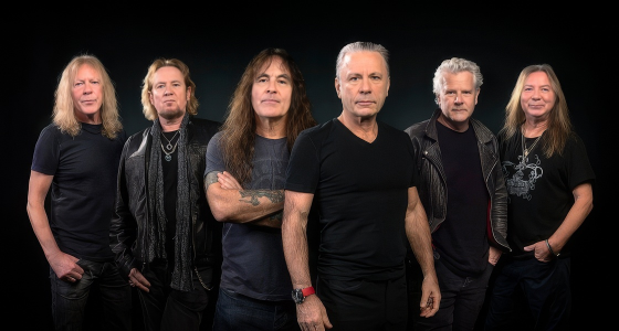 Hollywood Vampires podczas występu na żywo w Parco Della Musica w Romano di Lombardia