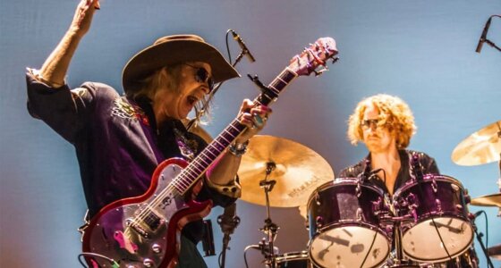 Hothouse Flowers bei einem Live-Konzert im O2 Shepherds Bush Empire in London