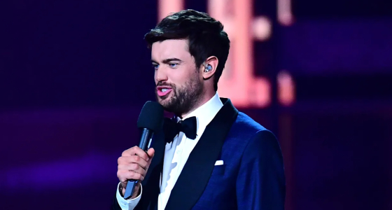 Jack Whitehall en spectacle sur scène au Bournemouth International Centre à Bournemouth