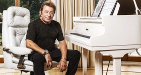 Jeff Waynes Musical Version of The War of The Worlds Manchester Tickets