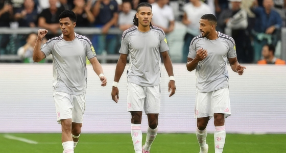 Juventus FC spielt gegen Frosinone Calcio im Allianz Stadium in Turin