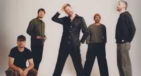 Kaiser Chiefs Swansea-liput