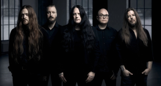 วง Katatonia กำลังแสดงสดที่ Backstage Munich ในเมืองมิวนิก