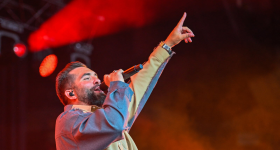 Kendji Girac uzstājas Forest National koncertzālē Briselē