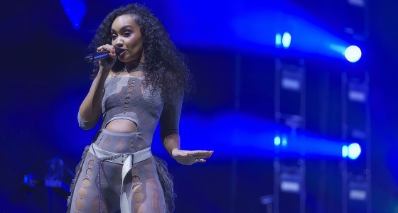 Leigh-Anne en concert sur la scène du SWG3 à Glasgow