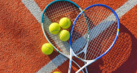 Тениски натпревар на Lexus Eastbourne Open на централниот терен во Devonshire Park Lawn Tennis Club во Истборн