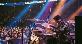 Ang Los Angeles Azules ay nagtatanghal nang live sa Palacio Vistalegre sa Madrid