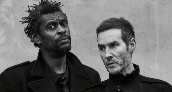 Massive Attack en concert sur la scène de la Hartwall Arena à Helsinki