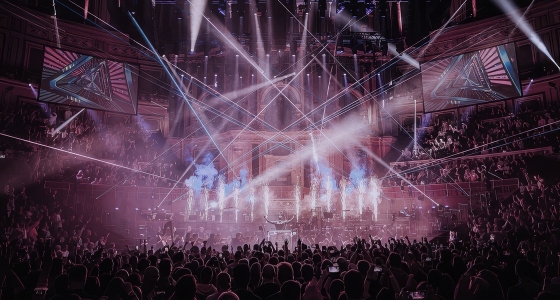 การแสดงดนตรี Ministry of Sound Heritage Live ที่ Englefield House ใน Theale