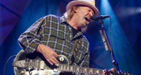 Neil Young & The Chrome Hearts Weert Tiket