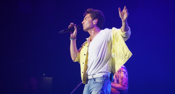 Richard Marx en concert sur la scène du The London Palladium à Londres