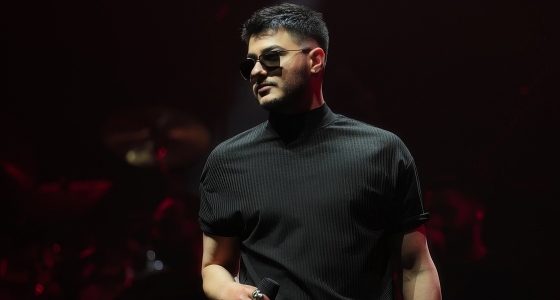 Semicenk en concert sur la scène du Congresium Ankara à Ankara