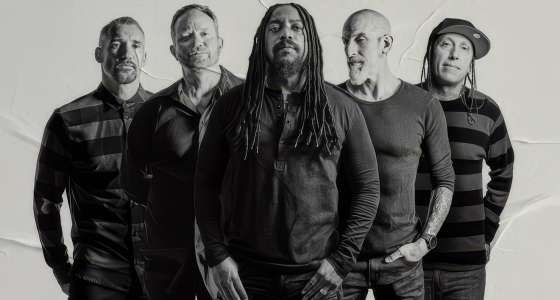 Sevendust แสดงสดที่ Gullivers ในเมืองแมนเชสเตอร์