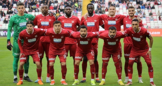 Fudbalska utakmica između Sivasspora i Kayserija na stadionu Yeni Sivas 4 Eylül u Istanbulu