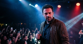 Solomun élő fellépése az isztambuli Küçükçiftlik Parkban