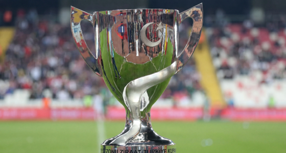 Turkijos taurės finalas tarp Trabzonspor ir Konyaspor komandų Antalya Stadyumu stadione Antalijoje