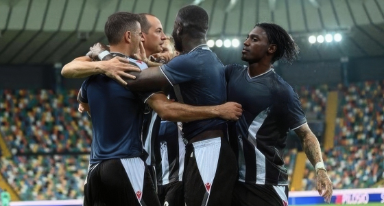Partido de fútbol entre Udinese Calcio y AC Monza en el Dacia Arena - Stadio Friuli de Udine