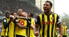 Match entre Watford et Queens Park Rangers au Vicarage Road Stadium à Watford