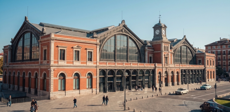 Warner Music Station Príncipe Pío